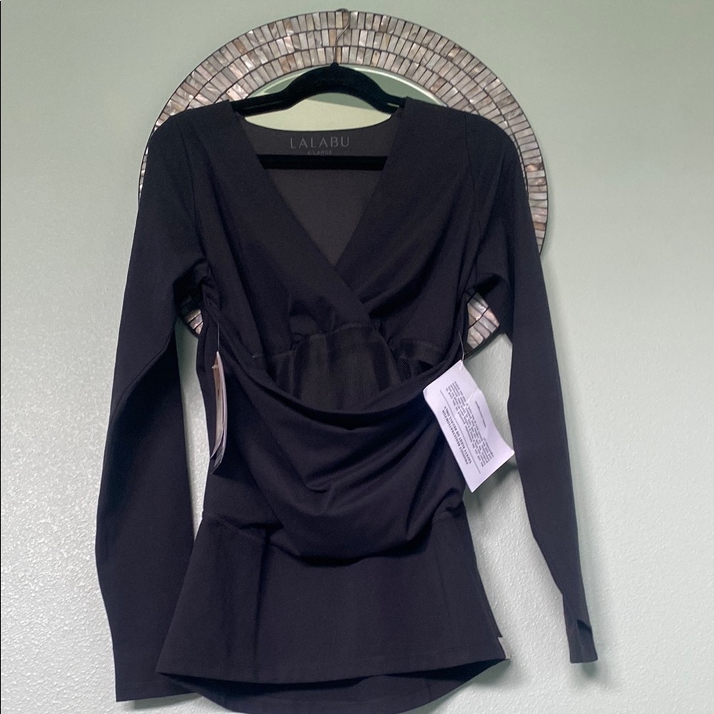 Women's Black Long Sleeve Top